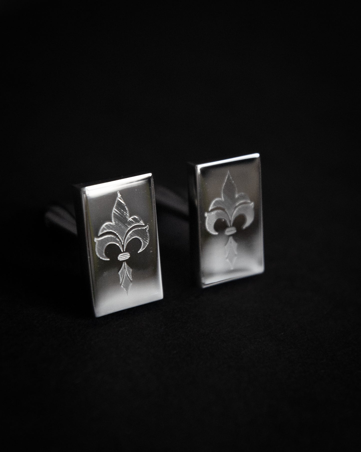 Rectangular Engraved Louis Arjuna Cufflinks
