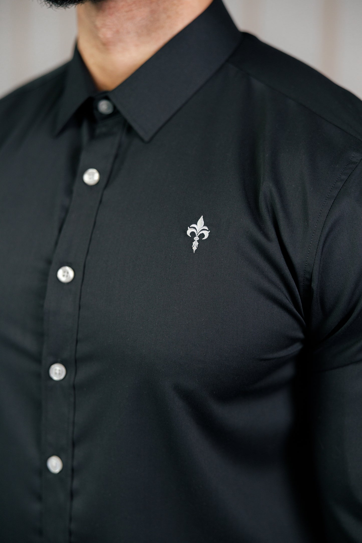 Tailored Fit Long Sleeve Shirt Navy – Louis Arjuna