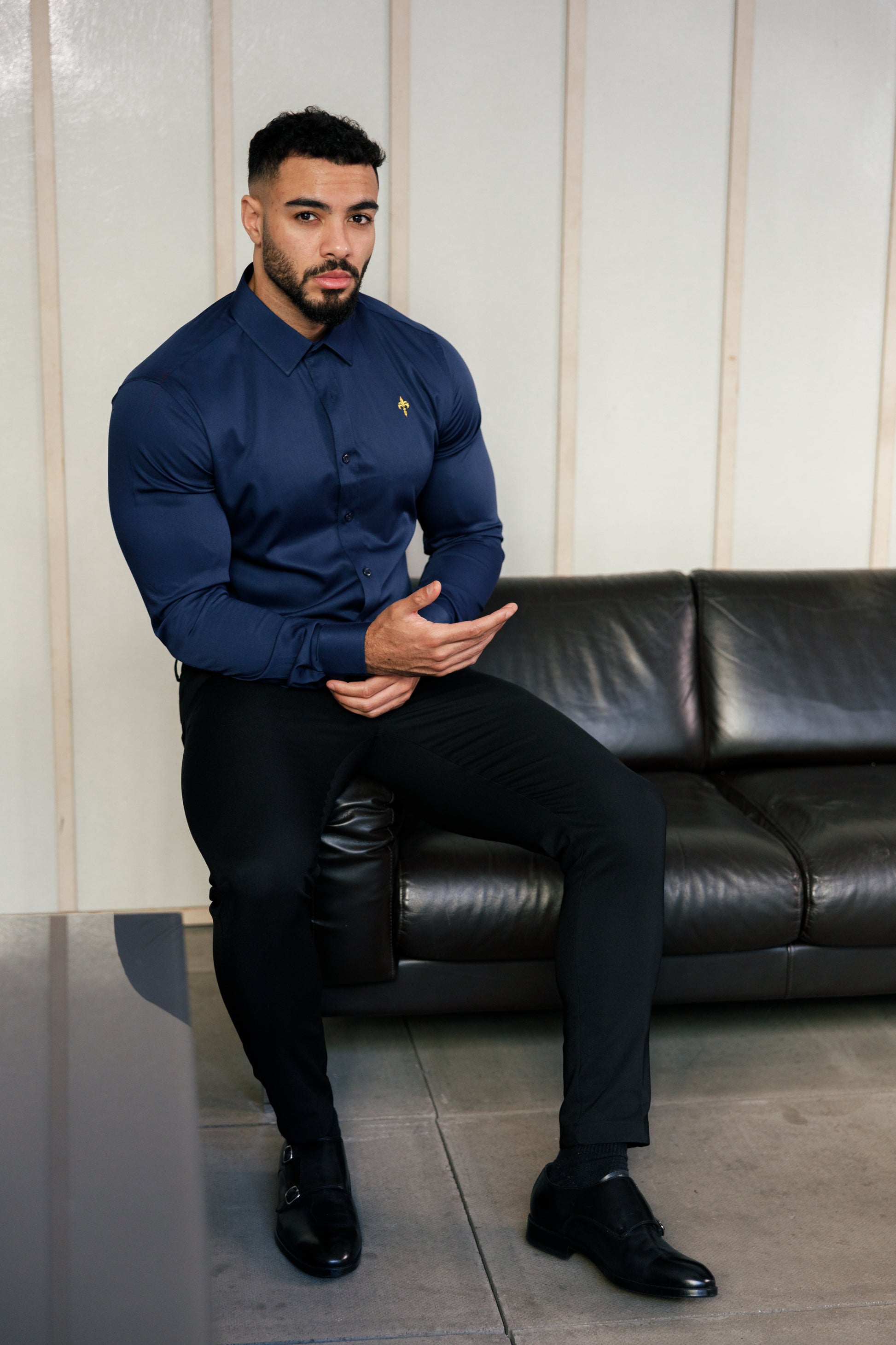 Tailored Fit Long Sleeve Shirt Navy – Louis Arjuna